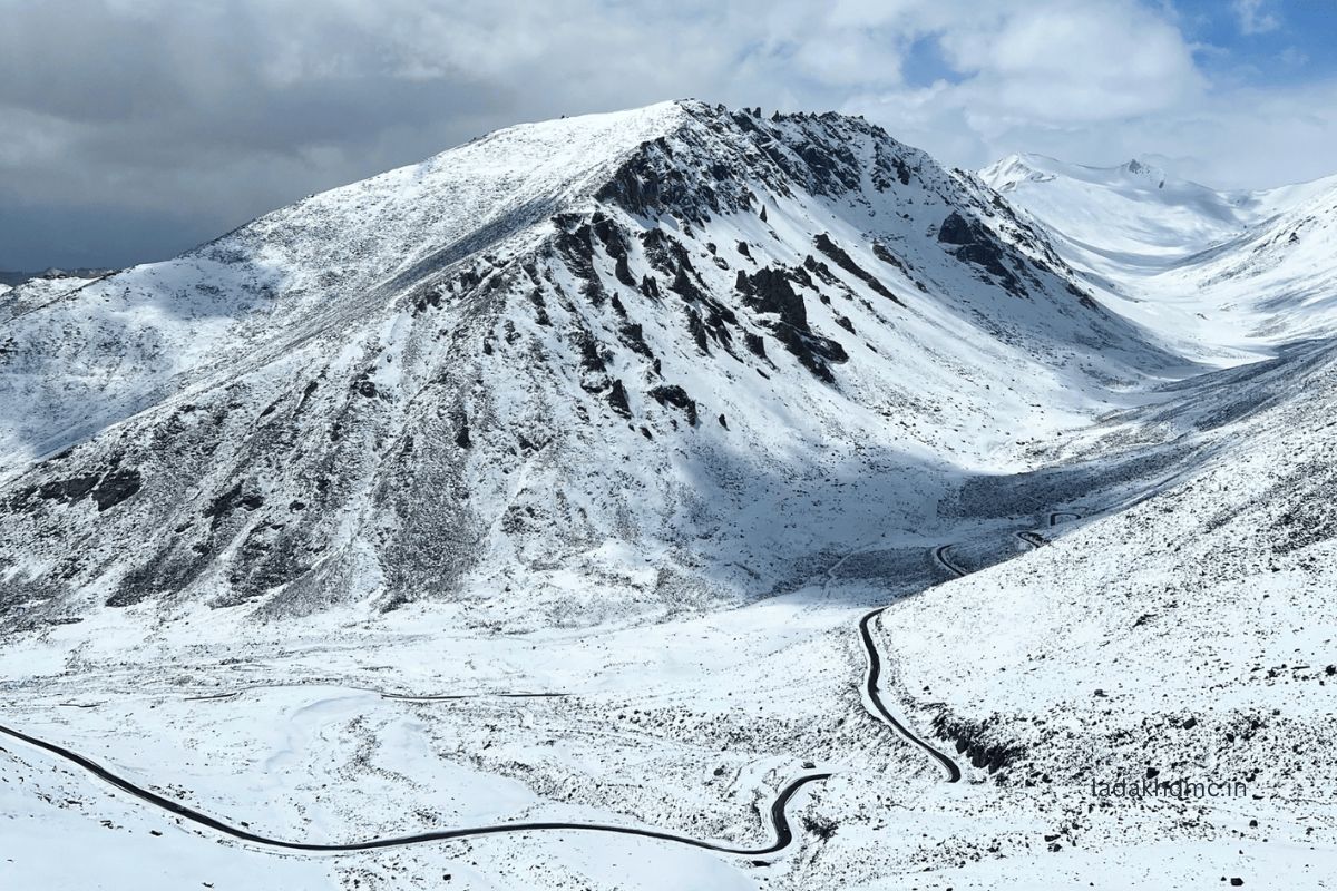 Khardung La Pass Ladakh