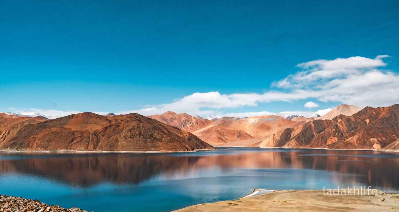 Scenic view of Pangong Tso Himalayas Ladakh